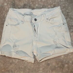 NWOT White Amazon Shorts